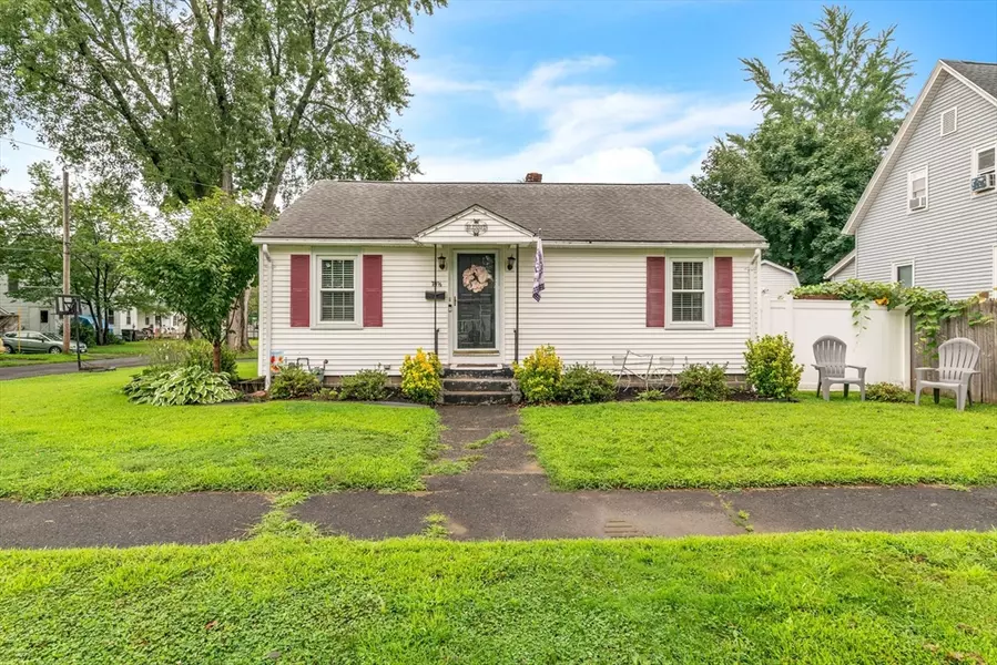 18-1/2 Malone Ave, Westfield, MA 01085