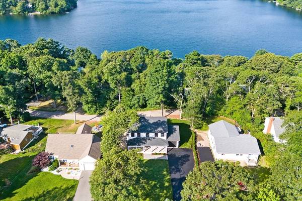 Falmouth, MA 02536,88 Pinecrest Beach Dr