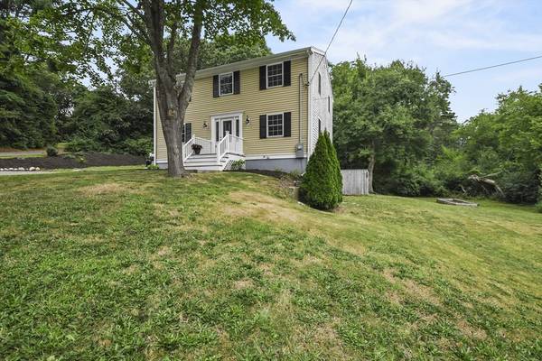 598 Waquoit Hwy, Falmouth, MA 02536