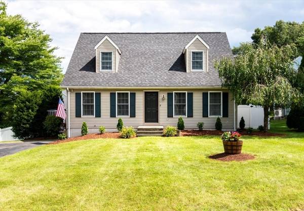 31 Rumonoski Dr, Northbridge, MA 01534