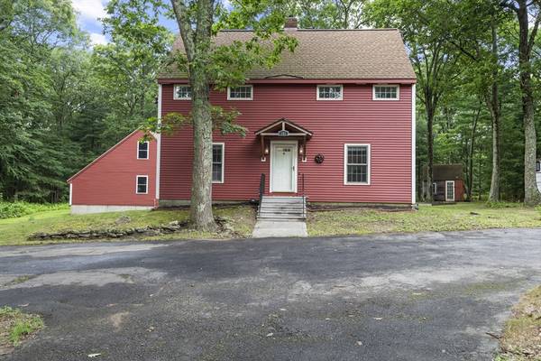 Douglas, MA 01516,182 Yew Street