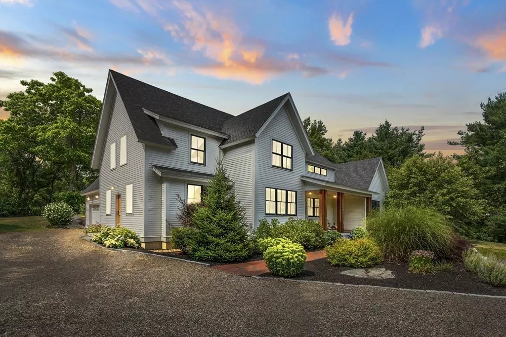 Newbury, MA 01951,54 Hay Street