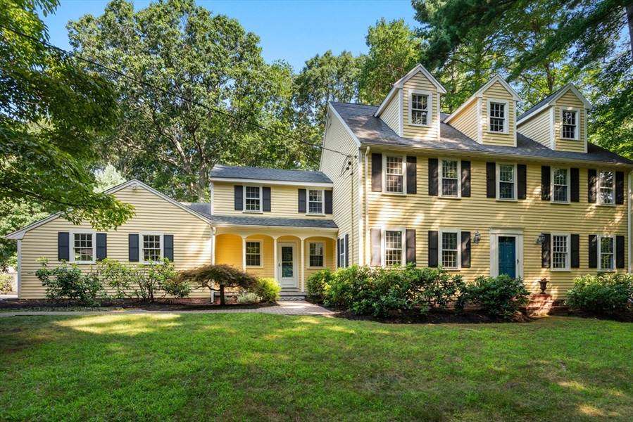 170 Clapboardtree Street, Westwood, MA 02090