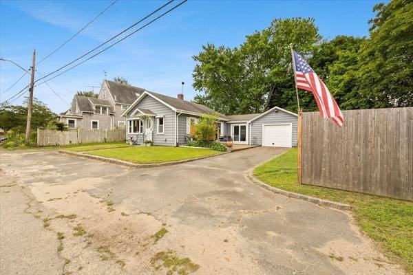 23 Freshmeadow Dr,  Wareham,  MA 02558