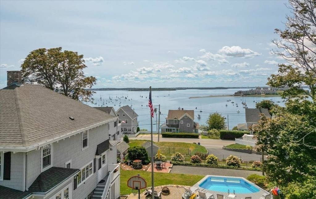 Hull, MA 02045,10 Alden Ave