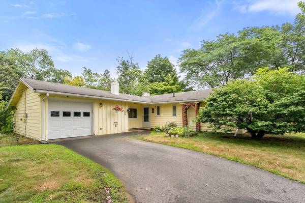 21 Bradford, Natick, MA 01760