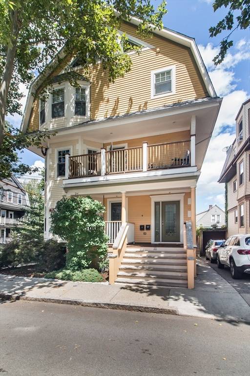 32 Central Road #1, Somerville, MA 02143