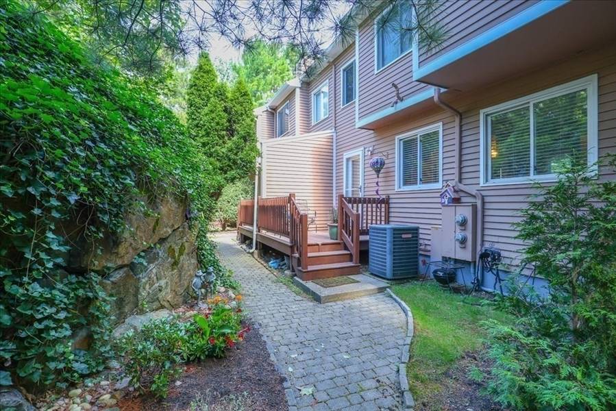 14 Orient Way #31B, Salem, MA 01970