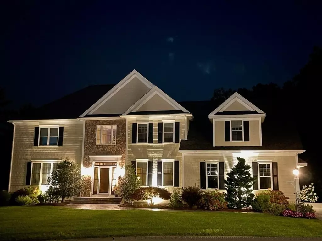 North Attleboro, MA 02760,42 Paul E Robitaille Way