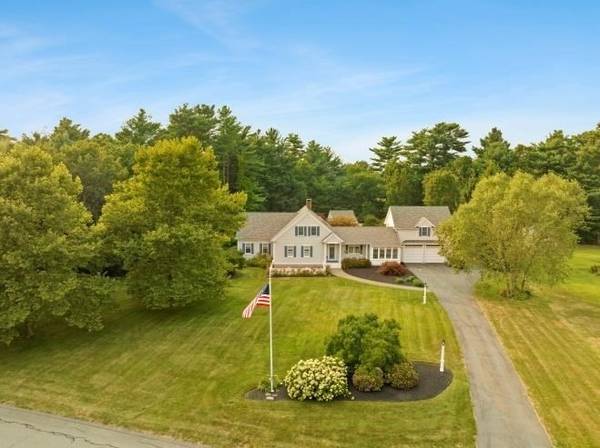 28 Johnson Drive, Lakeville, MA 02347