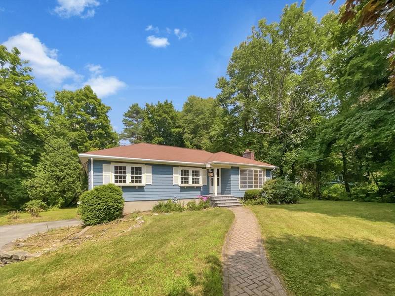 10 Sweetwater Ave, Bedford, MA 01730