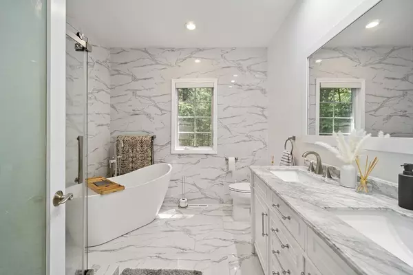 Stoughton, MA 02072,55 Kevin Clancy Way