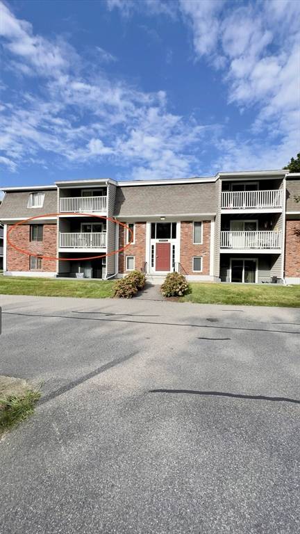 220 Bedford St #Unit 17, B5, Bridgewater, MA 02324