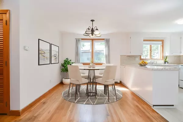 Mansfield, MA 02048,165 Cottage St
