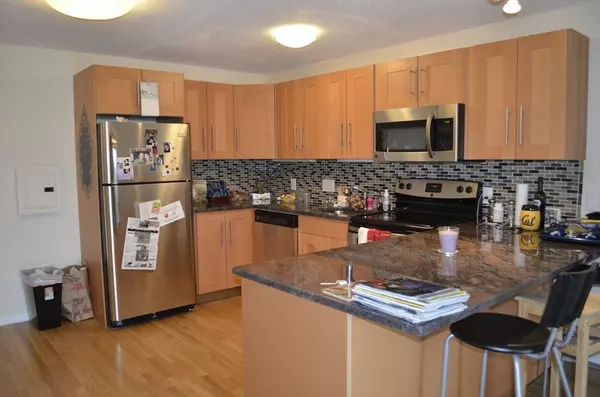 Brookline, MA 02446,15 Francis St #46