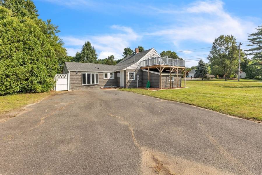 169 Allen St, East Longmeadow, MA 01028