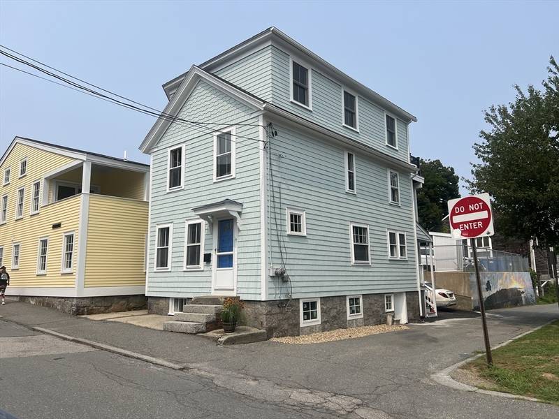 13 School Street, Rockport, MA 01966