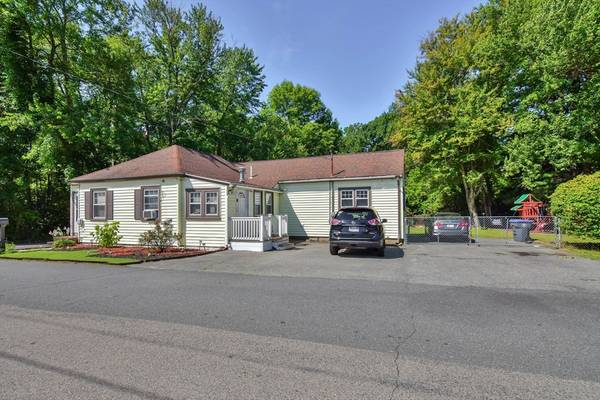 Methuen, MA 01844,3 Venice Rd