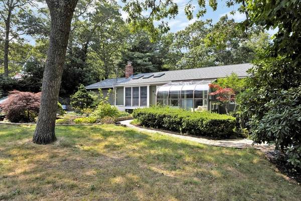 Bourne, MA 02532,67 Cliff Rd