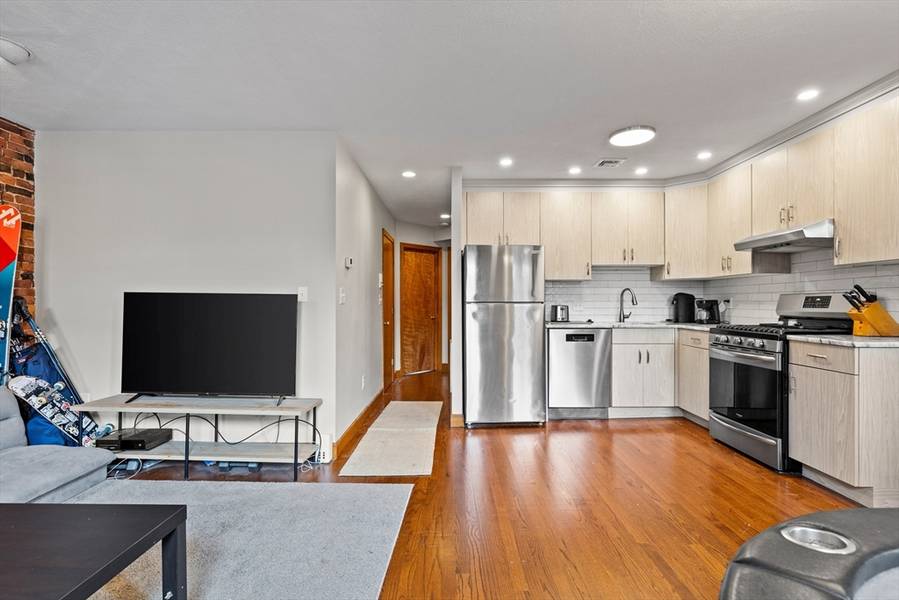 263-269 North St #3, Boston, MA 02113