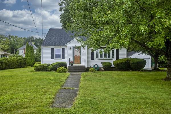 55 Hyde Ave, Chicopee, MA 01020