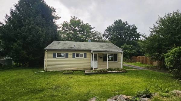 6 Gary Ave, Northbridge, MA 01588