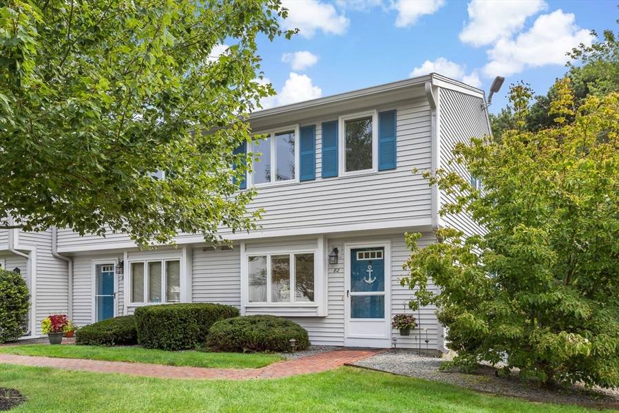 174 Lowell Rd #82, Mashpee, MA 02649