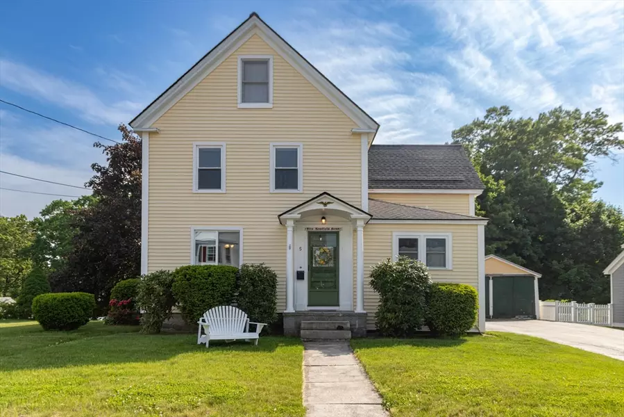 5 Newfield St, Chelmsford, MA 01863