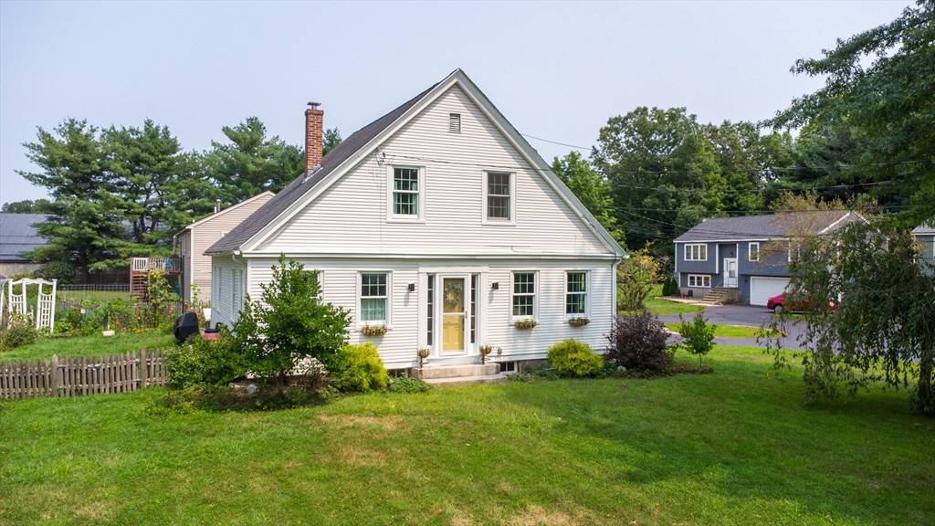 14 Cottage Street #A, Pepperell, MA 01463