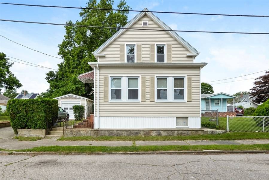 133 Stephen St, Dartmouth, MA 02747