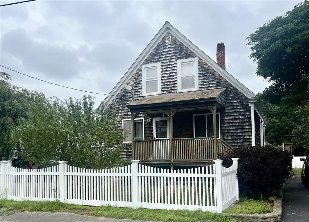 Dartmouth, MA 02747,38 Gifford Avenue