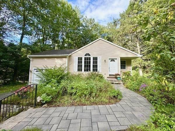 91 Easthampton Rd, Westhampton, MA 01027