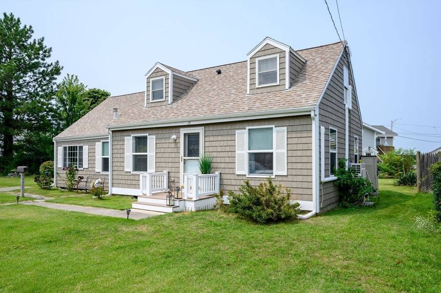 15 Packard Avenue, Hull, MA 02045