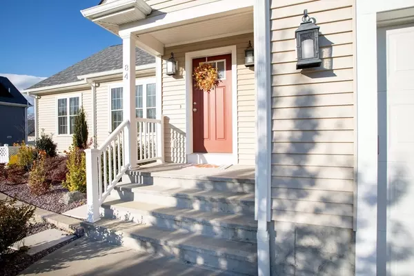 Fall River, MA 02720,84 Highland Farm Rd