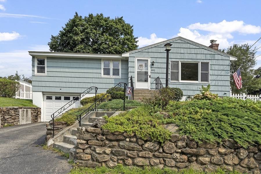 392 Oak St, Shrewsbury, MA 01545