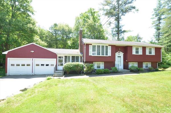 55 Read Drive, Hanover, MA 02339