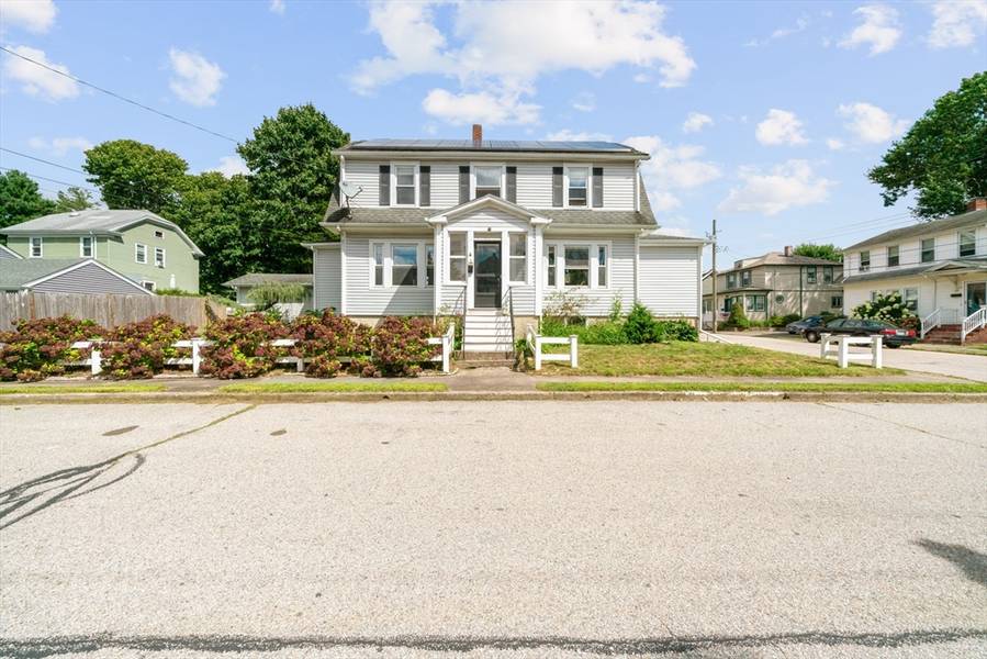 3 Carrollton Ave, Dartmouth, MA 02747