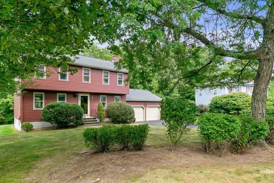 29 Janock Rd, Milford, MA 01757