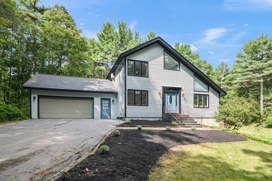 151 Coal Kiln Rd, Princeton, MA 01541