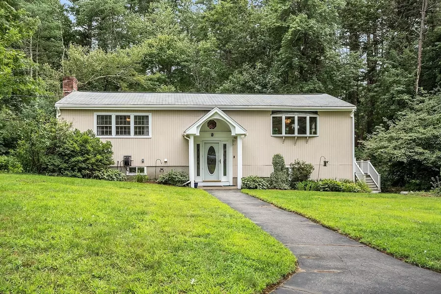 175 Carlisle Rd, Westford, MA 01886