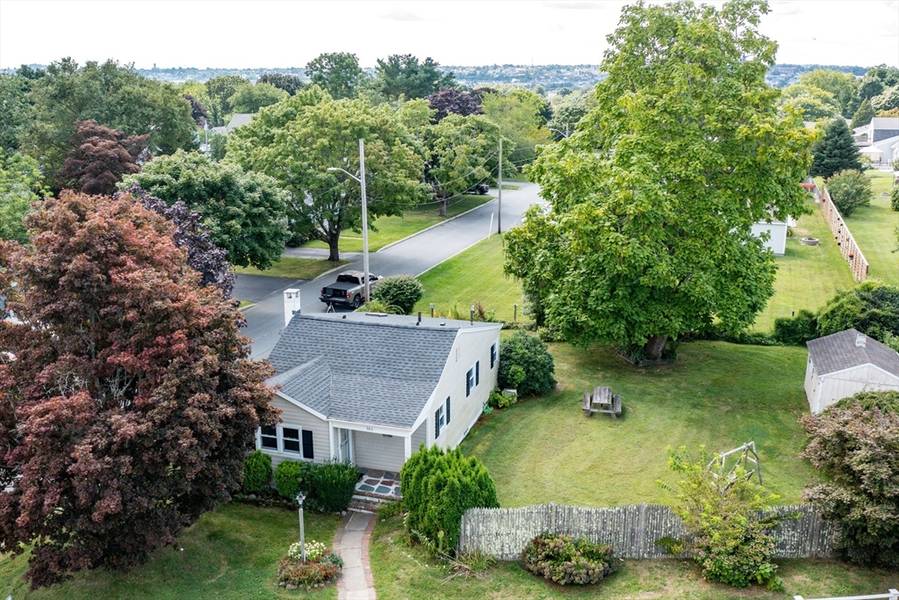 386 Alden Rd, Fairhaven, MA 02719