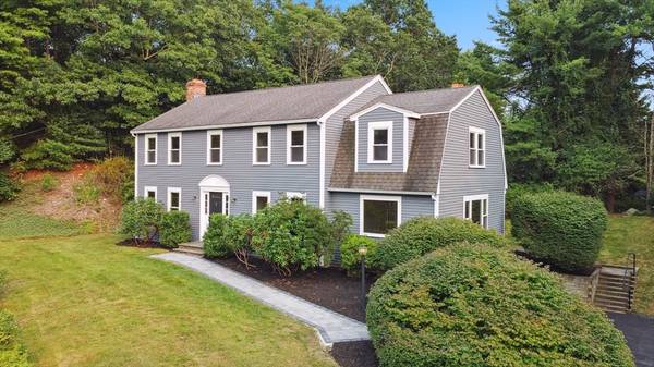 Medfield, MA 02052,1 Cranmore Rd