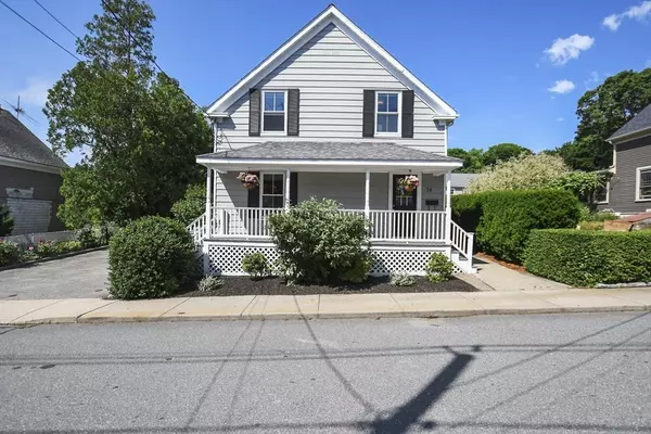 14 Brownville Ave, Ipswich, MA 01938