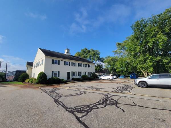 Chelmsford, MA 01824,15 Fletcher Street #2