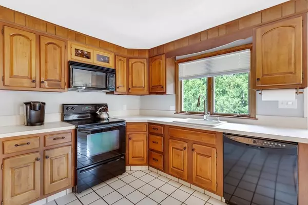 3 Jericho Rd Woburn, MA 01801