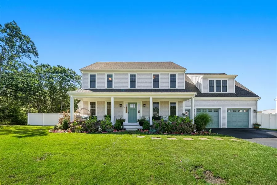 25 Karas Way, Plymouth, MA 02360