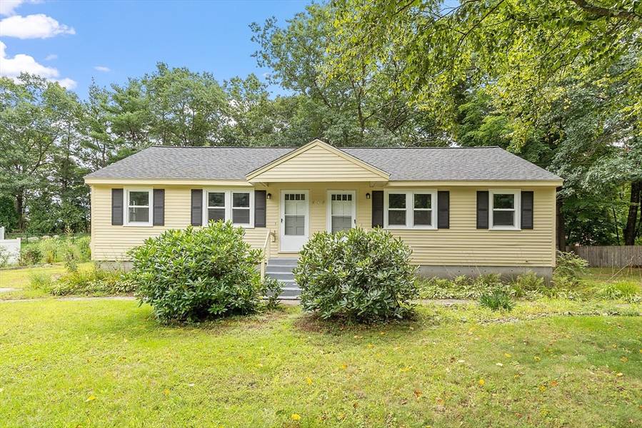 5 Shawnee Rd, Pepperell, MA 01463