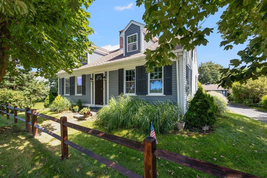 449 Sconticut Neck, Fairhaven, MA 02719