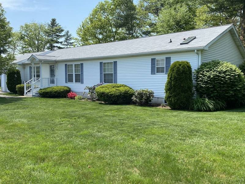 1410 Green St, Middleboro, MA 02346