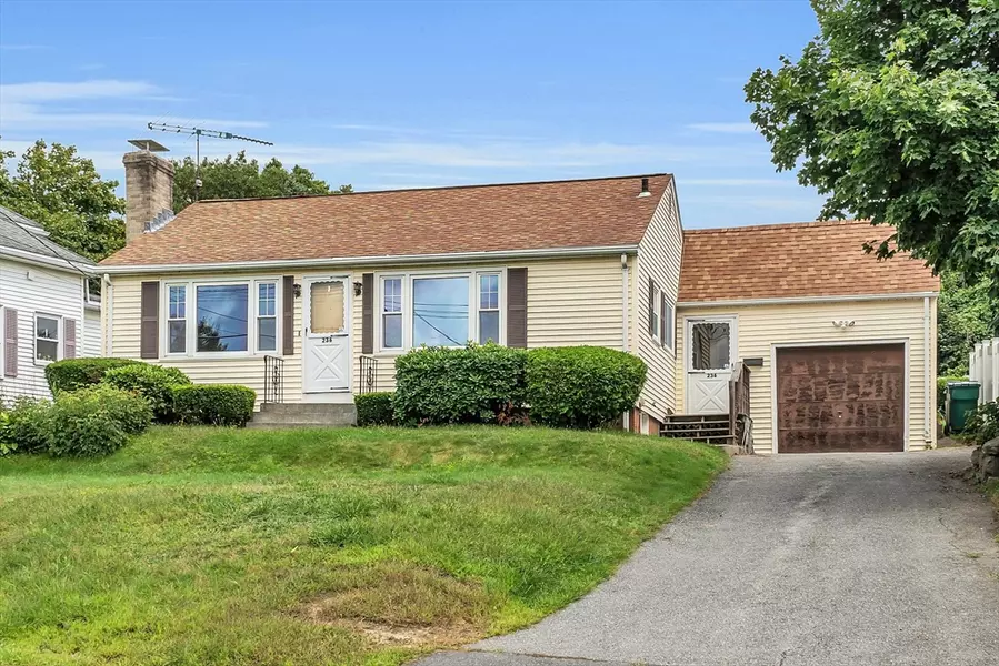 236 Beech St, Fitchburg, MA 01420